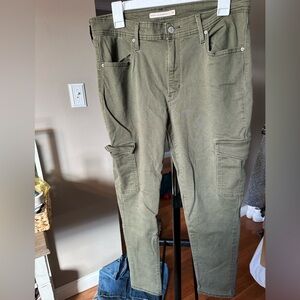 Levi's High Rise Cargo Jeans in Olive Green